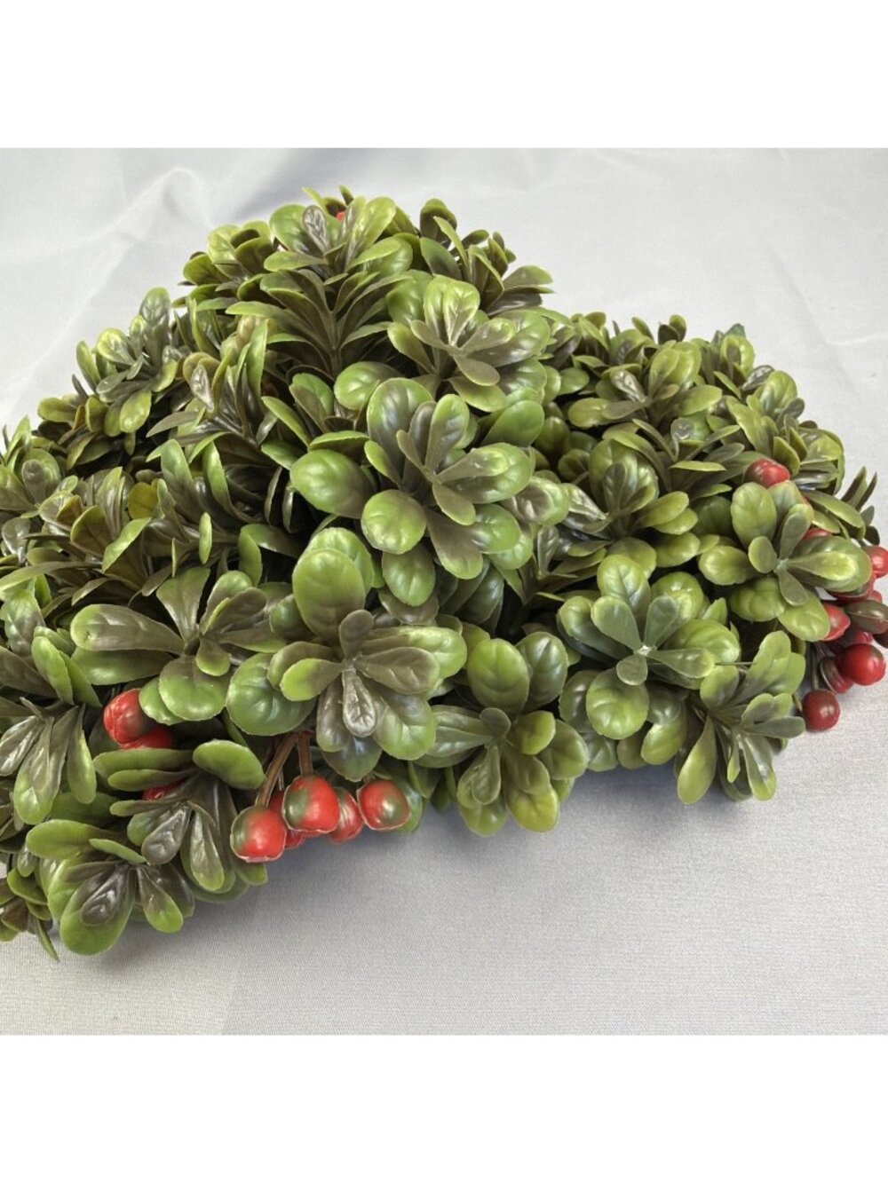 Set Vintage Plastic Christmas Candle Rings Pillar Candle Mistletoe Retro